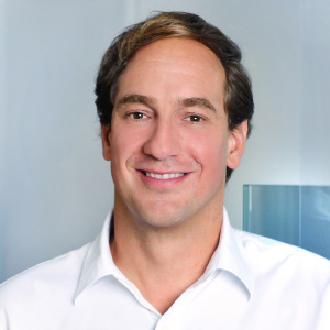 Dr. med. Christian Simperl